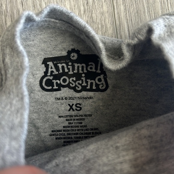 Animal Crossing Graphic Tee Size XS - Picture 2 of 4